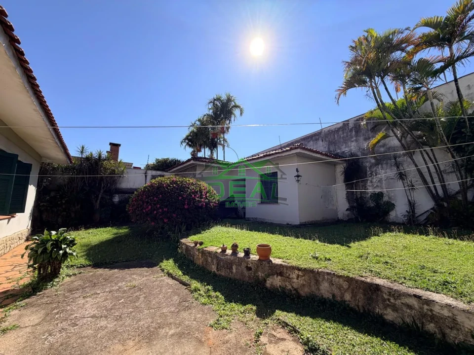 Casa Térrea para Venda no Alto da Lapa, Muito Quintal!