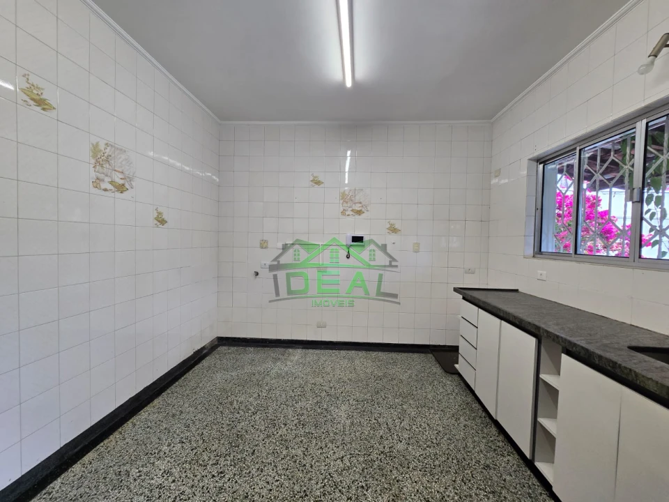 Casa Térrea para Venda no bairro Alto da Lapa, 3 dorm, 2 suíte, 6 vagas, 250 m, 600 m