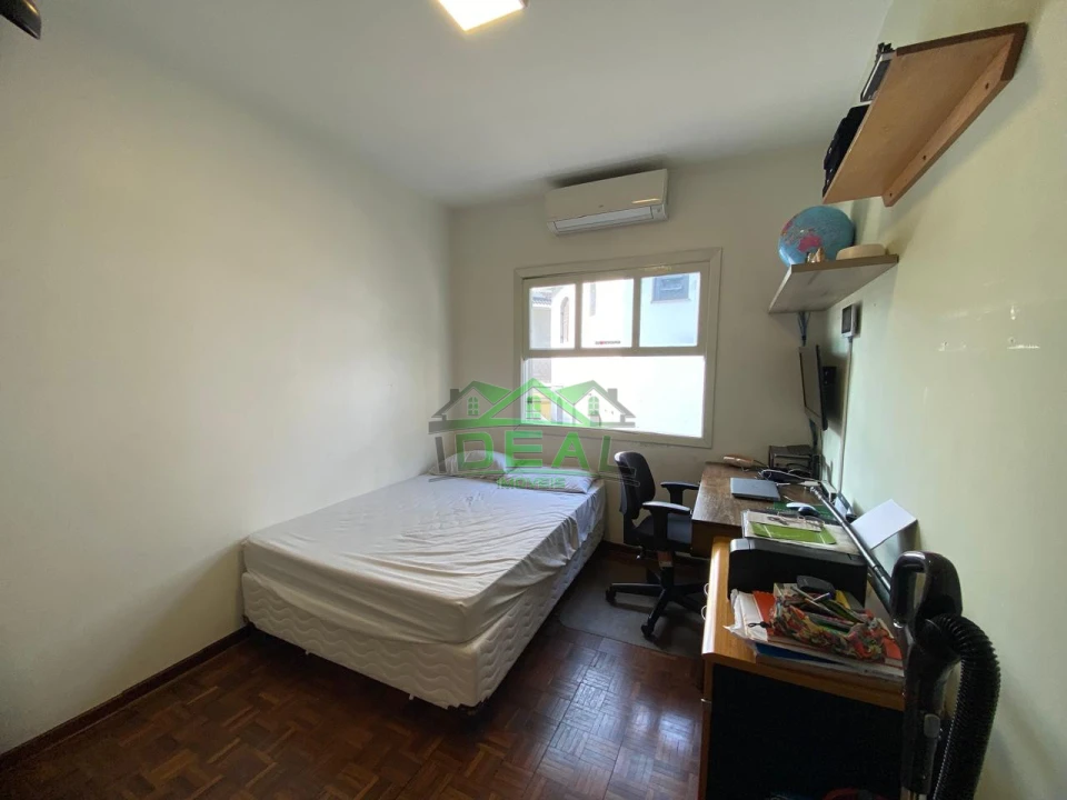 Casa Reformada para Venda no Alto da Lapa, 4 dorm, 2 vagas, 260 m², 367 m²