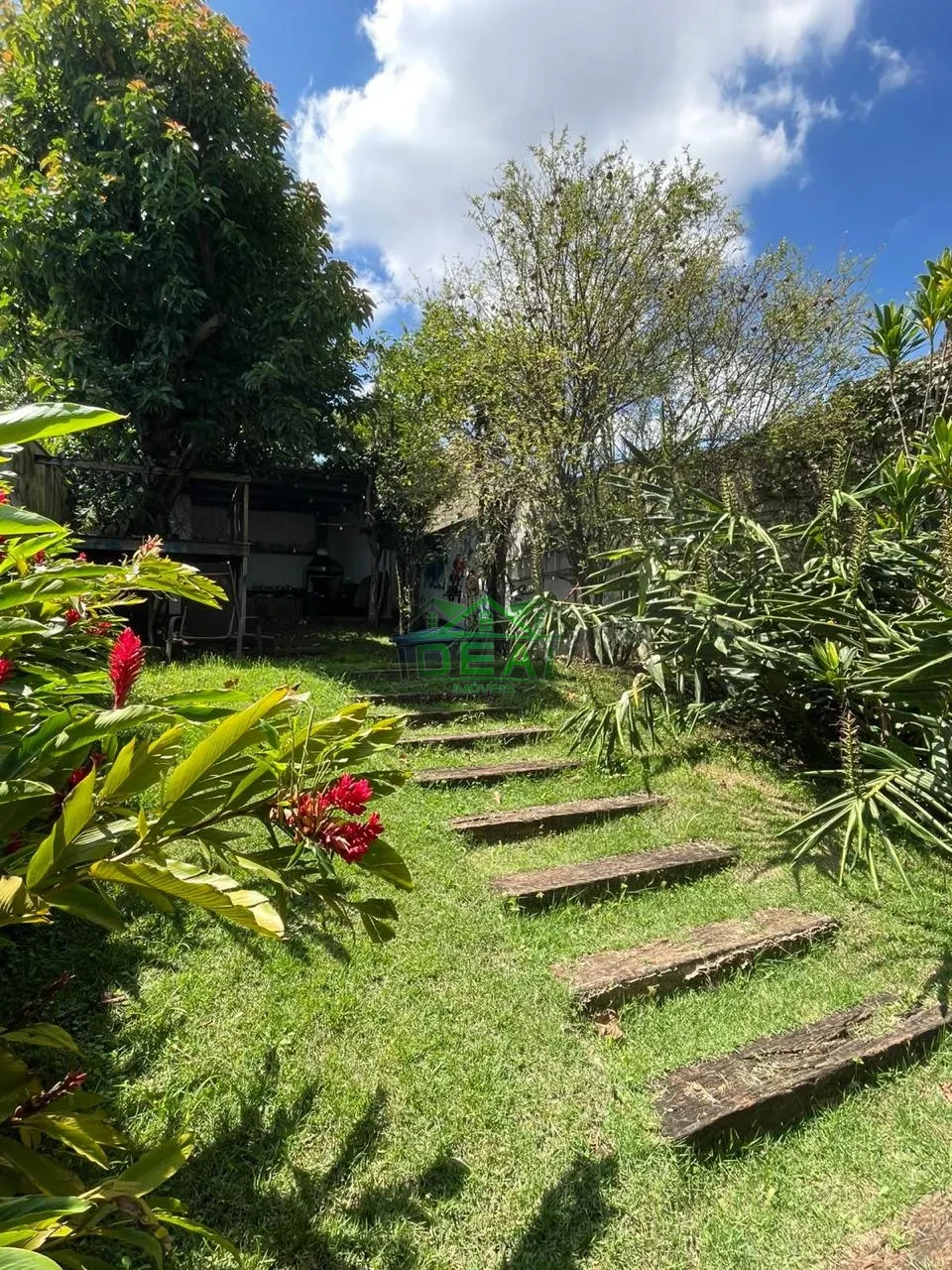Casa Térrea a venda-excelente localização