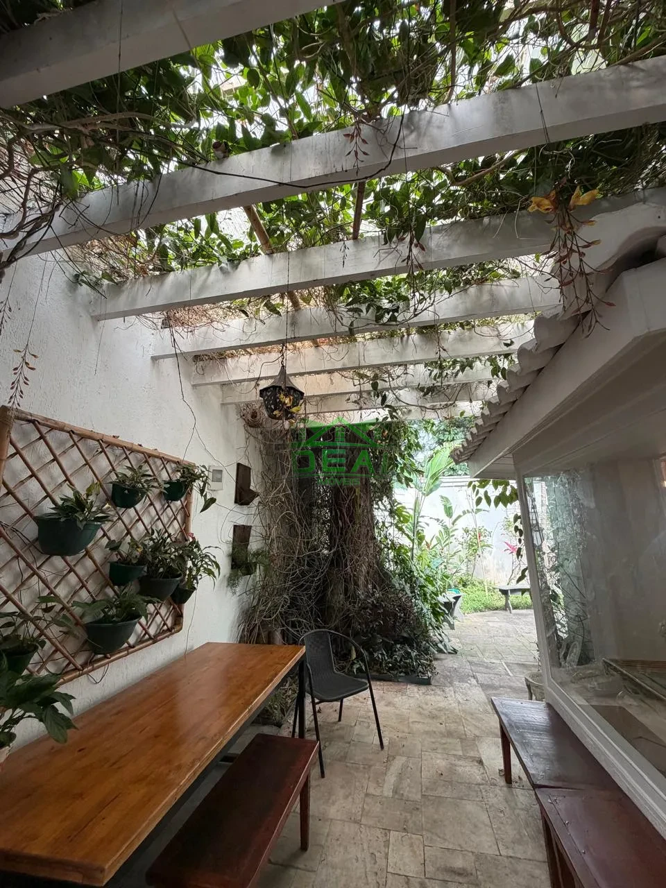 Imagens do imóveis Incomparavel Casa na Vila Madalena, 5 Suítes, 4 Vagas, Quintal e Churrasqueira