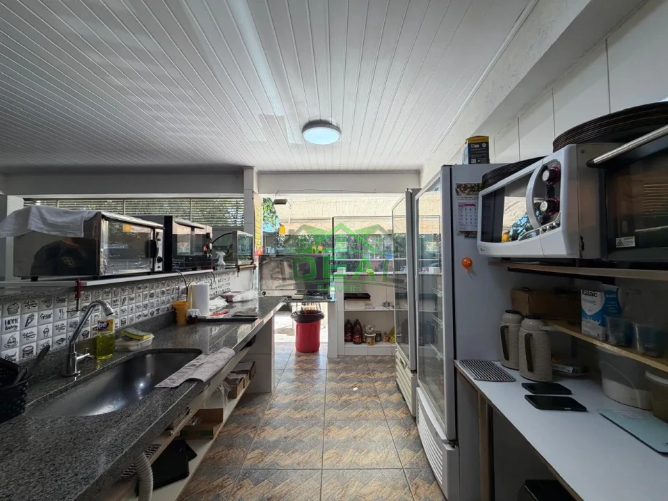 Imagens do imóveis 2 Casas para Venda na Lapa, 500m² terreno, 12 Frente
