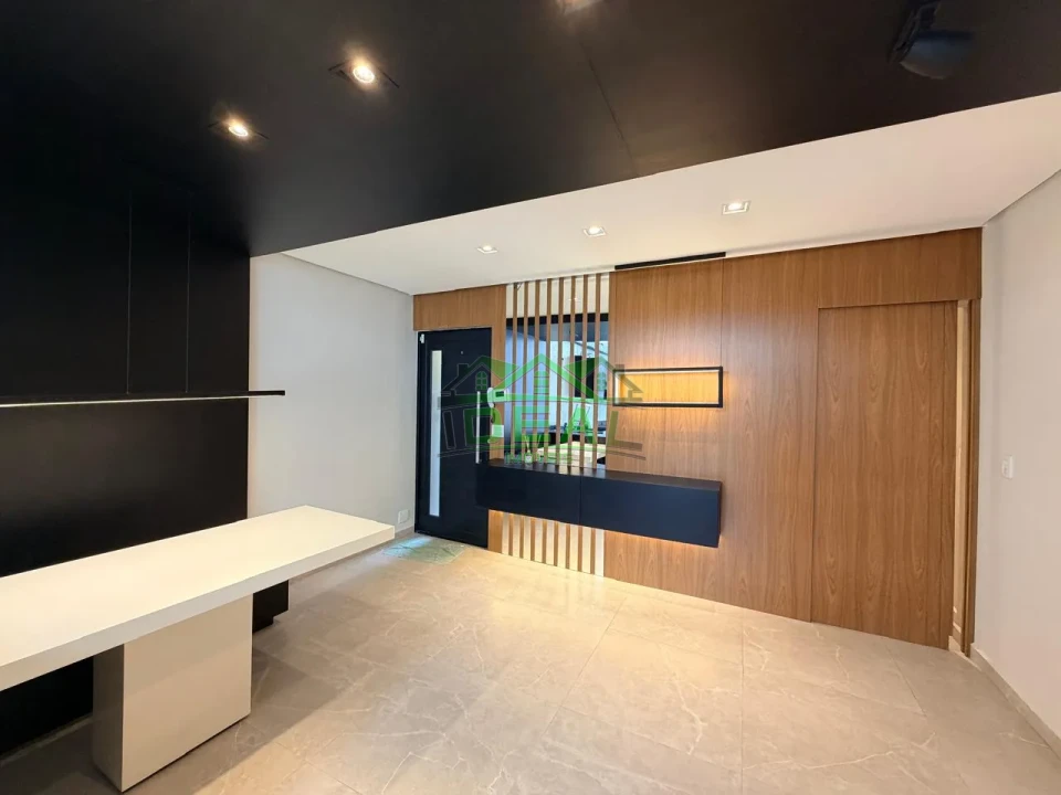 Sobrado Triplex com Pé-Direito Alto, Escritório e Terraço Gourmet no Alto da Lapa