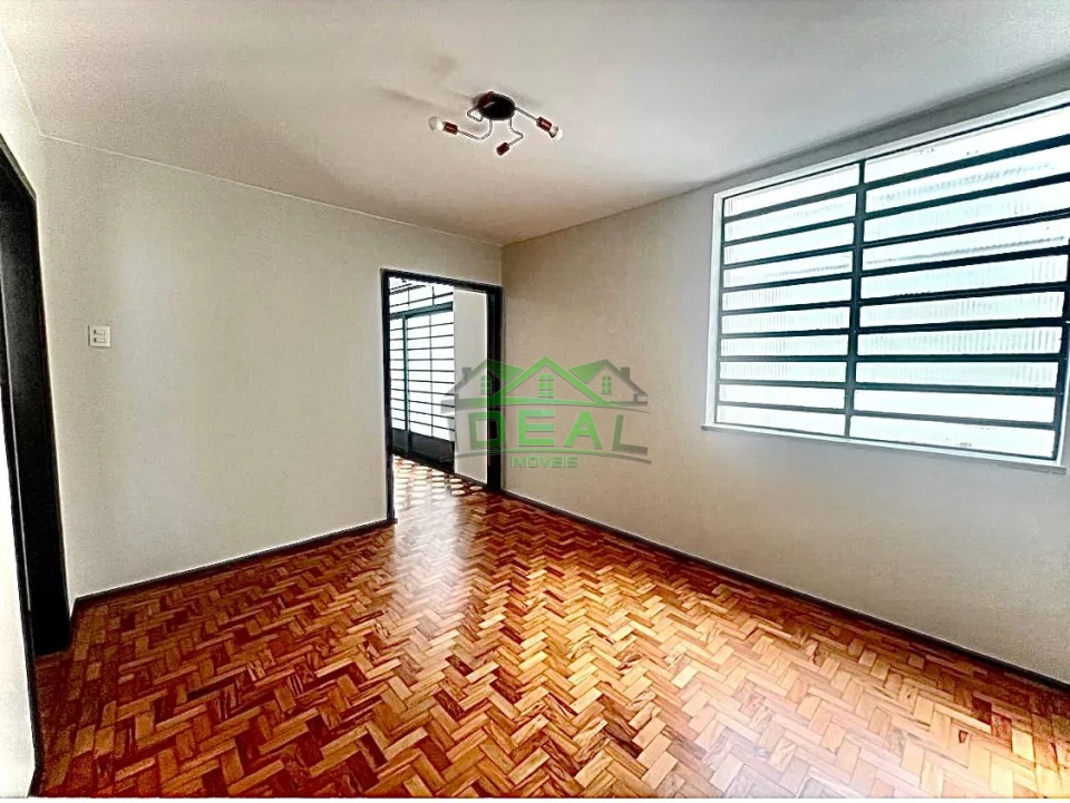Sobrado para Locação ou Venda na Vila Mariana | 3 dormitórios sendo 1 suíte, 3 vagas