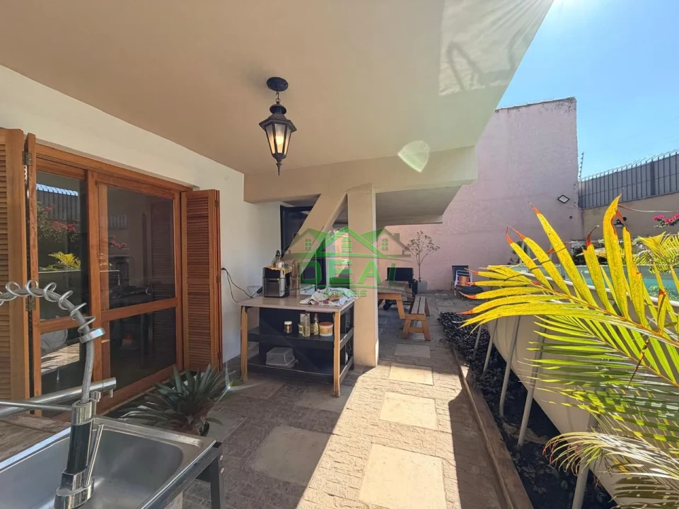 Imagens do imóveis Casa Térrea para Venda no Lapa, 4 suítes,  8 Vagas