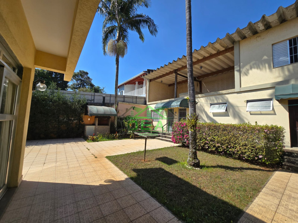Casa à venda no Alto da Lapa, com possibilidade de uso residencial e comercial