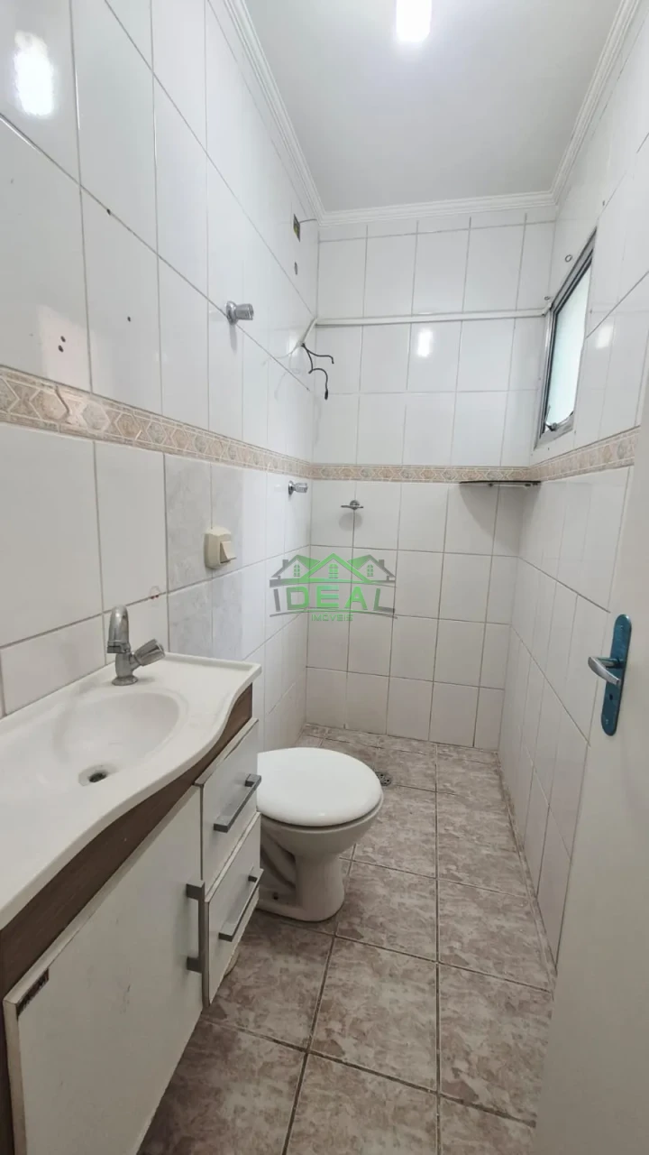 Imagens do imóveis Casa a venda com 2 dormitórios, sendo um suíte, parte inferior com 2 dormitórios,5 vagas de garagem