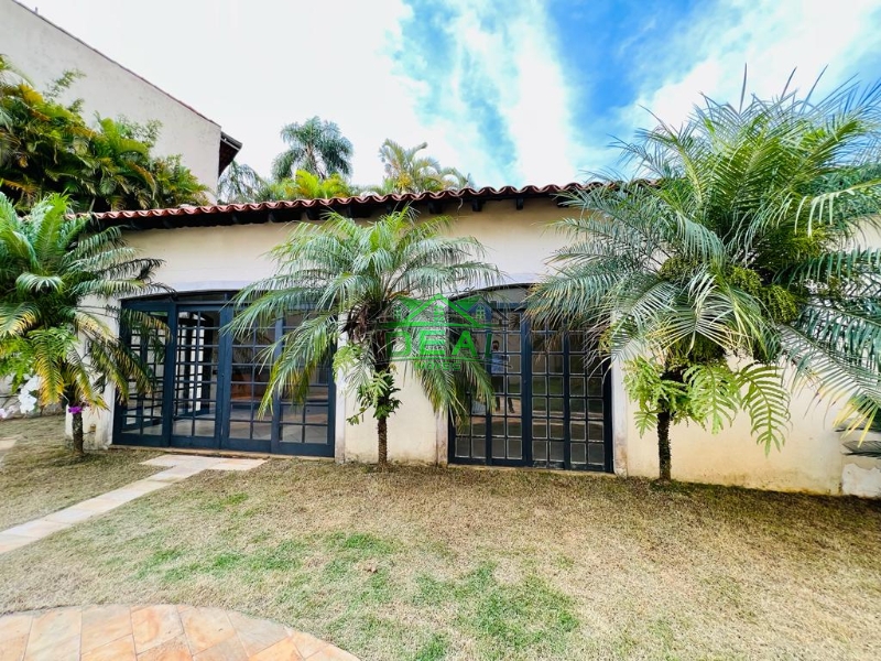 Casa Térrea para Locação no Boaçava, 4 suítes, 3 vagas, 327 m, 773 m