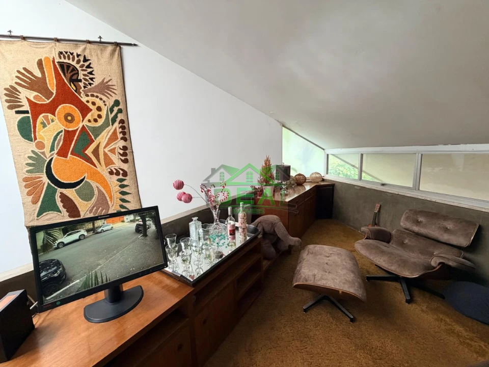 Imagens do imóveis Casa de Arquiteto para Aluguel no Boaçava, 4 dorm, 2 suites e 6 vagas