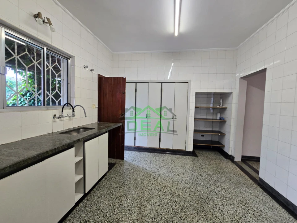 Casa Térrea para Venda no bairro Alto da Lapa, 3 dorm, 2 suíte, 6 vagas, 250 m, 600 m