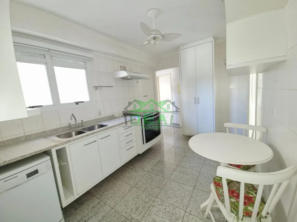 Apartamento a venda com 3 Suítes, armários embutidos, 3 vagas de garagem