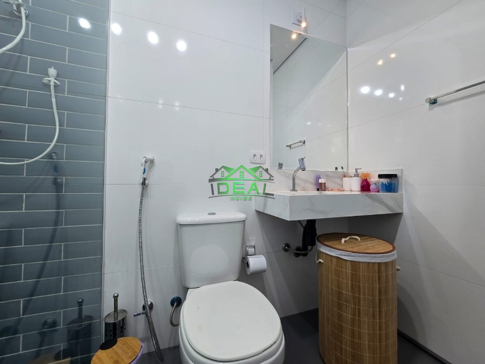 Sobrado para Venda no Alto da Lapa, 4 dorm(s), 2 suite(s), 4 vaga(s), 463 m², Reformada!