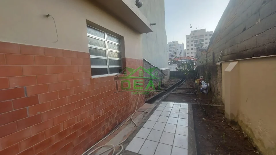 Casa Térrea a venda- 3 dormitórios sendo 1 suíte