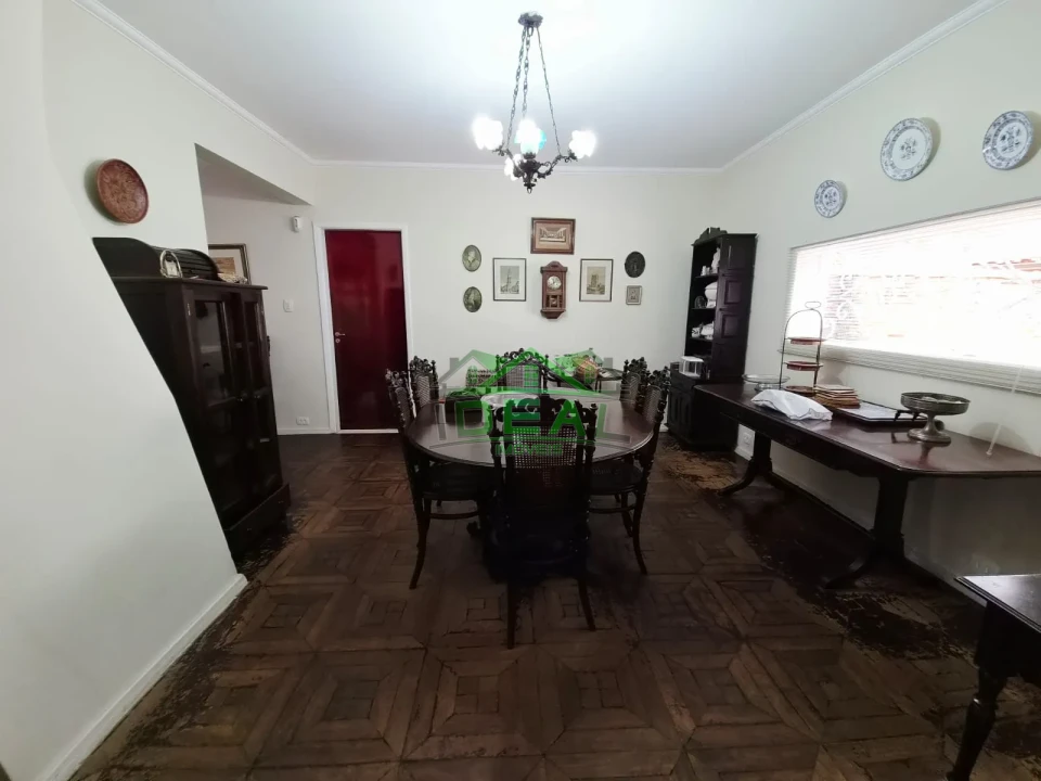 Imagens do imóveis Excelente Imóvel, com 3 dormitórios, 6 vagas de garagem