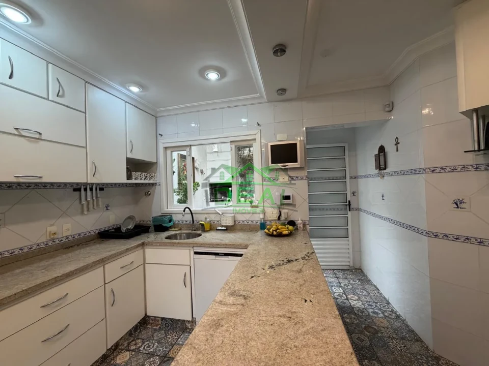 Imagens do imóveis Incomparavel Casa na Vila Madalena, 5 Suítes, 4 Vagas, Quintal e Churrasqueira