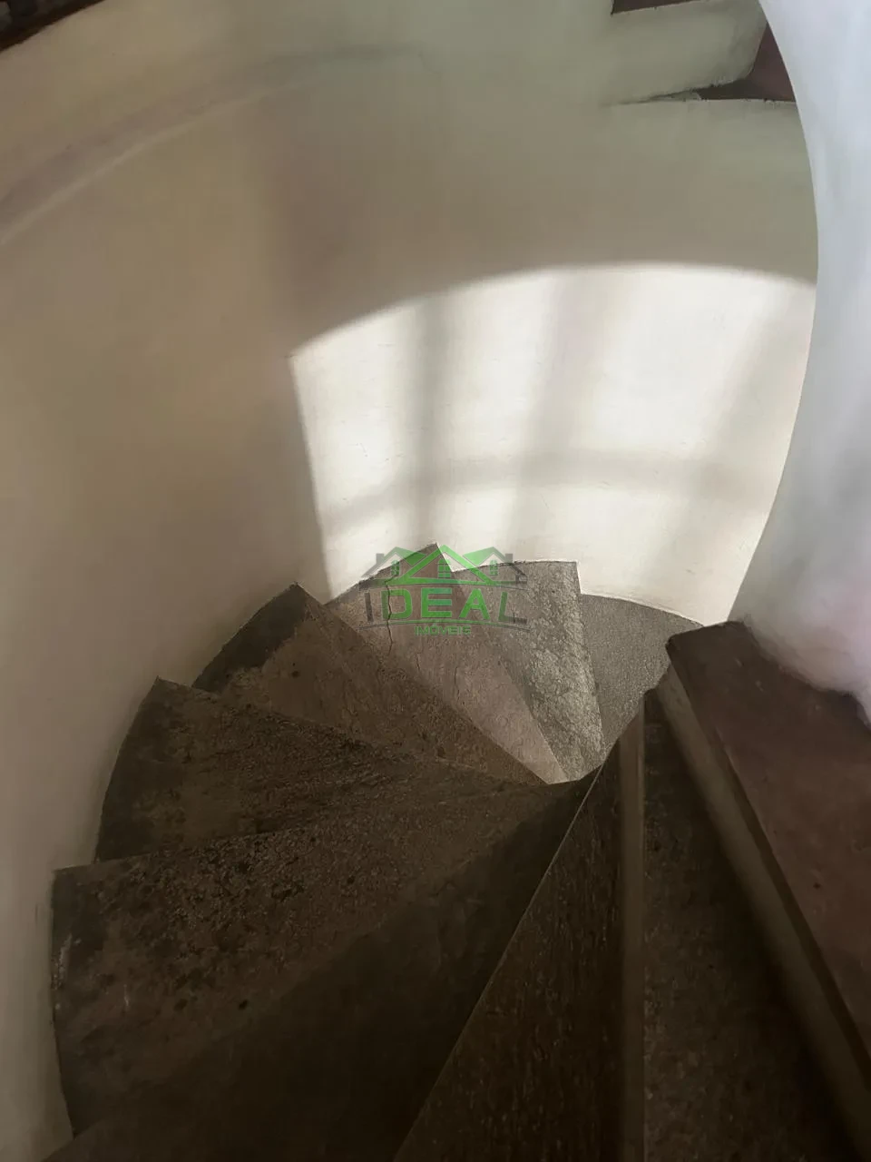 Sobrado  a venda  no Alto da Lapa, 3 dormitórios sendo 3 suítes, 4 vagas, 236 m