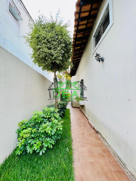 Casa Térrea para Locação no Boaçava, 4 suítes, 3 vagas, 327 m, 773 m