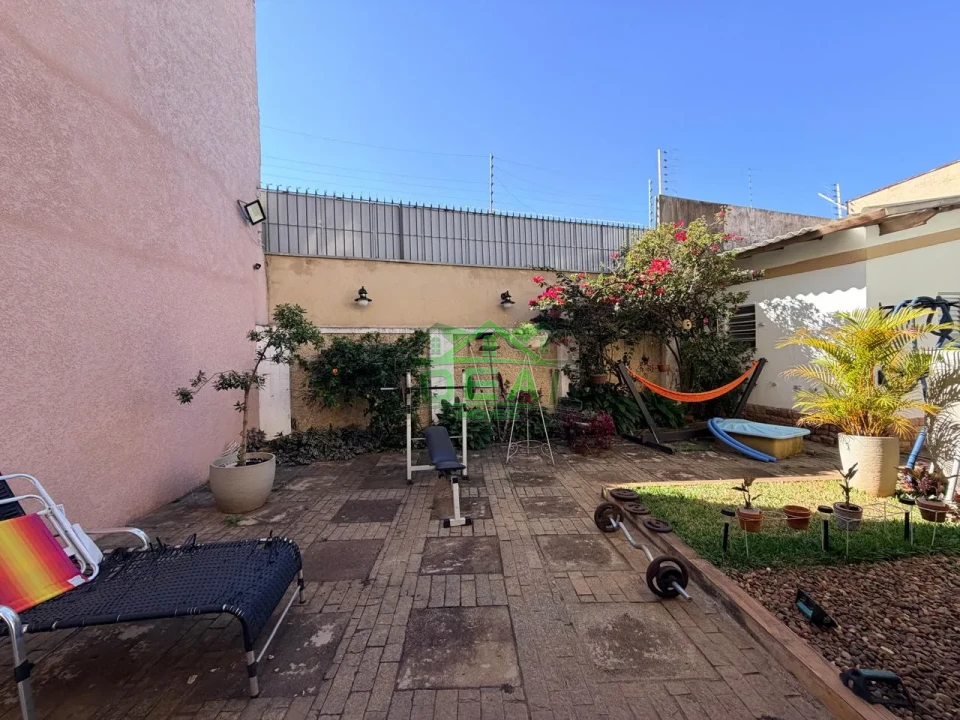 Imagens do imóveis Casa Térrea para Venda no Lapa, 4 suítes,  8 Vagas