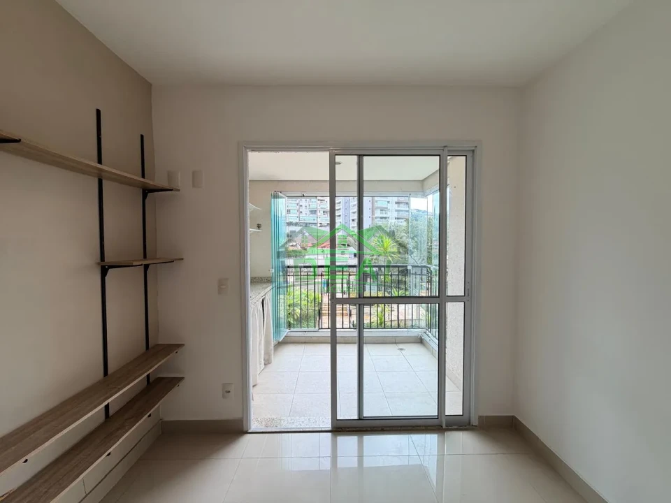 Apartamento para Locação na Vila Ipojuca, Varanda e Lazer Completo