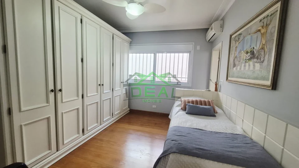 Imagens do imóveis Linda Casa com 4 suítes,6 vagas de garagem . Lazer completo