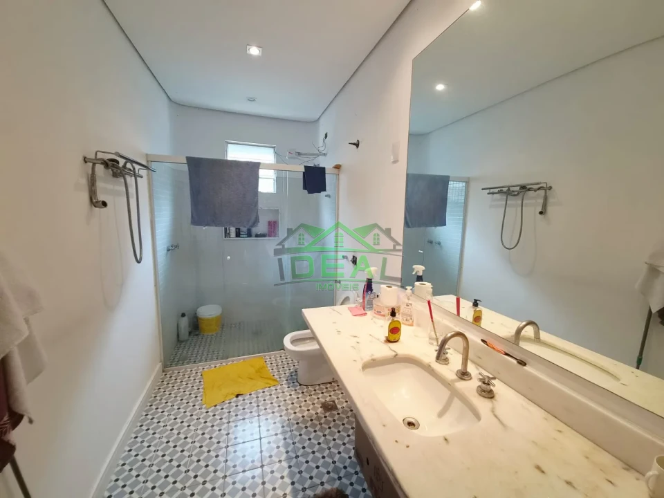 Imagens do imóveis Casa Térrea com 3 dormitórios ,3 vagas de garagem