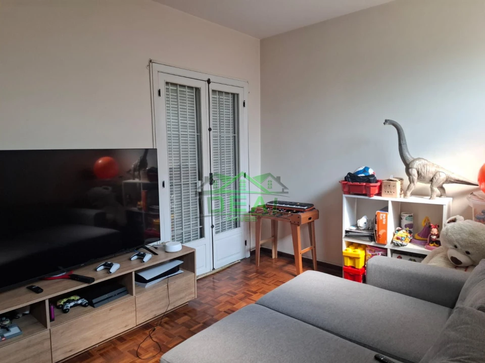 Casa Reformada para Venda no Alto da Lapa, 4 dorm, 2 vagas, 260 m², 367 m²