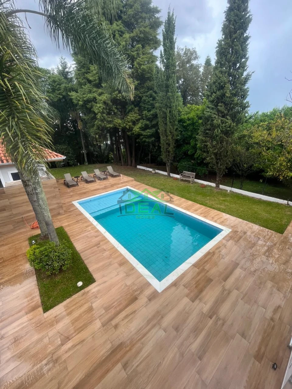 Casa de Condomínio para comprar 450m², 3 suítes, 6 vagas e 5 banheiros
