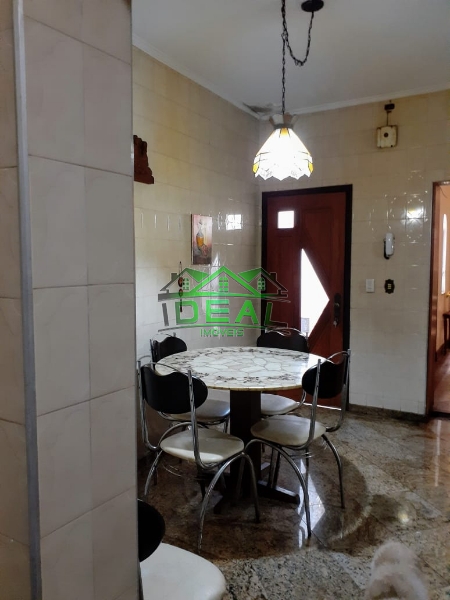 Sobrado para Venda no bairro Vila Ipojuca, 5 dorm, 2 suíte, 4 vagas, 348 m, 405 m