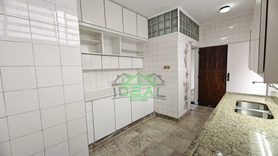 Casa Térrea para Venda no Alto da Lapa, 3 suítes, 619m²