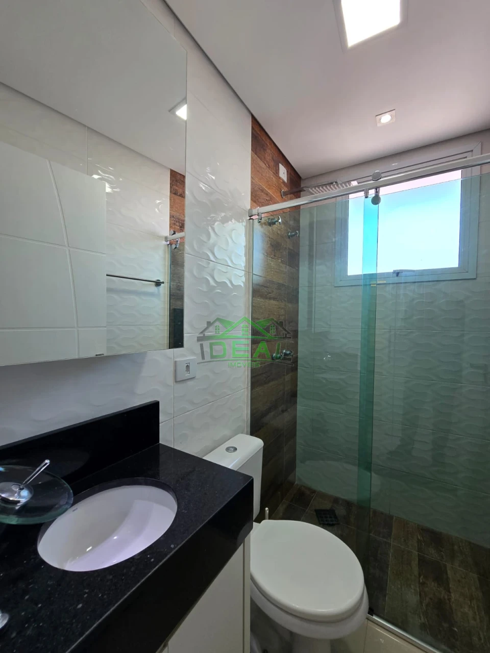 Imagens do imóveis Sobrado para Alugar no Condomínio Recanto City Anastácio, Piscina e Espaço Gourmet