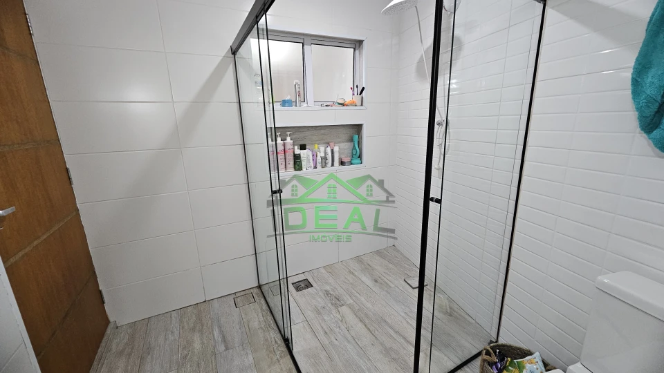 Imagens do imóveis Venda Casa Térrea no Alto da Lapa, 3 suítes, 3 vagas, 386m²