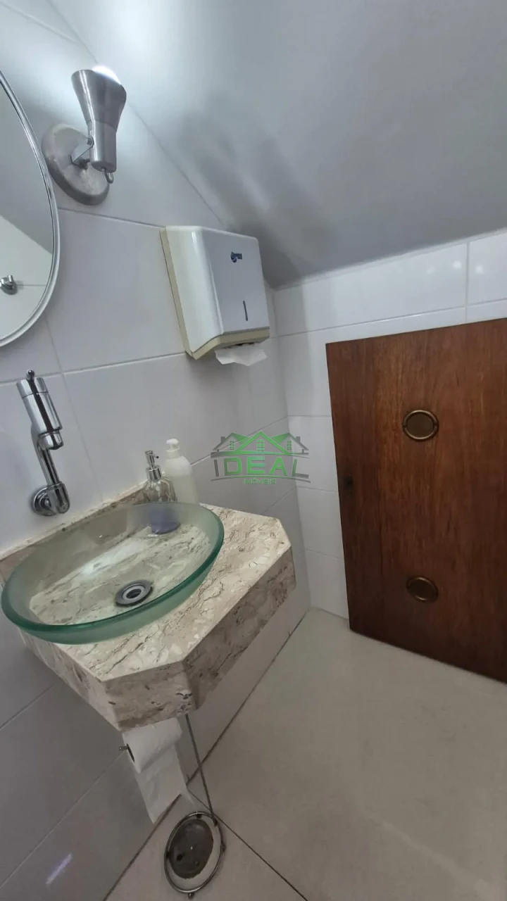 Imagens do imóveis Comercial Para locação,10 salas,13 vagas de garagem