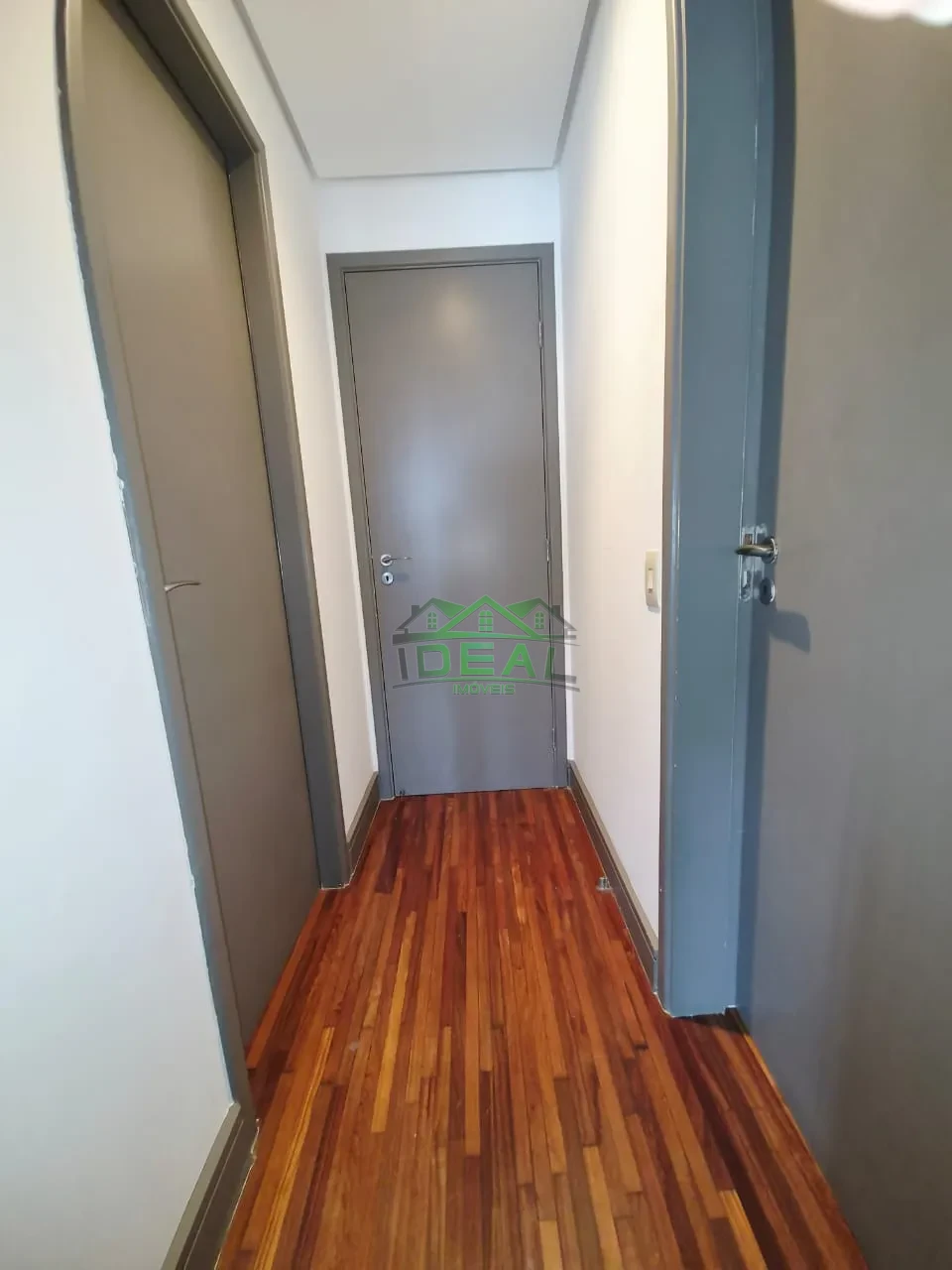 Apartamento a Venda. 3 Suítes. Varanda Gourmet. 2 vagas de garagem