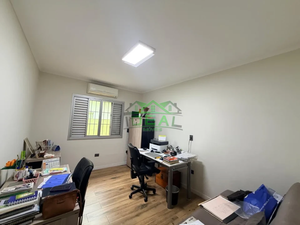 Casa para Venda no Jaguaré, 3 Dormitórios sendo 1 Suíte e 4 Vagas