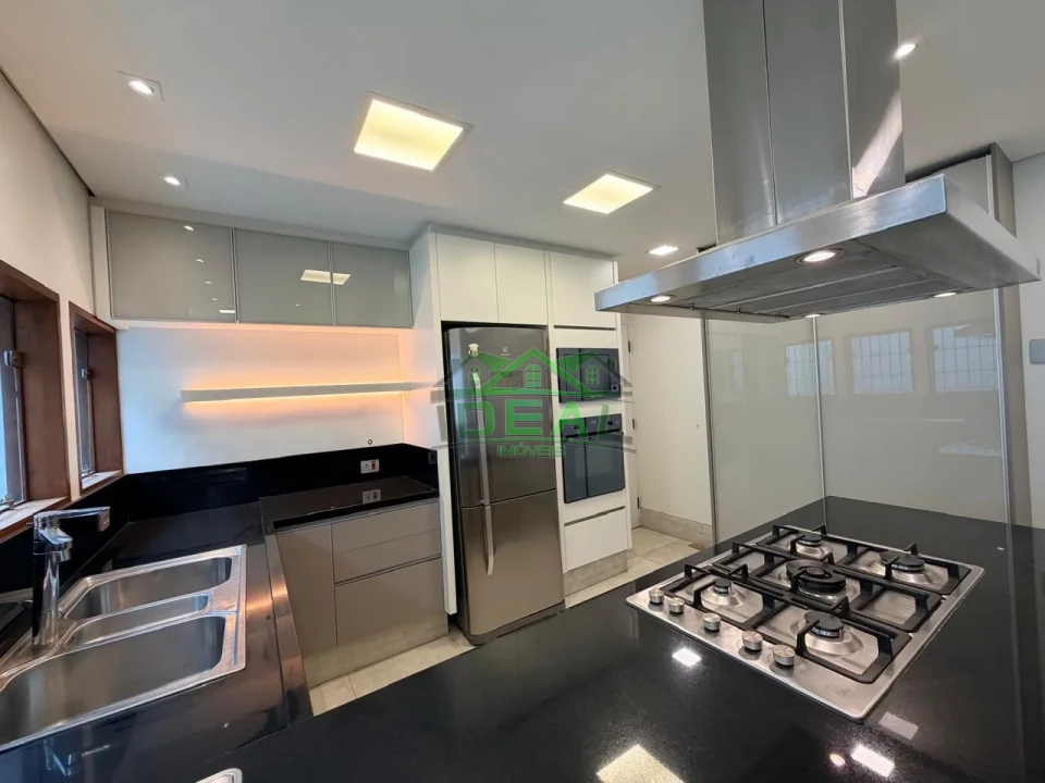 Imagens do imóveis Linda Casa de Arquiteto para Venda no Alto da Lapa, Espaço Gourmet e Piscina