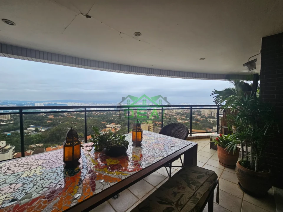 Apartamento de Alto Padrão  | 247m², 4 Suítes, 4 Vagas