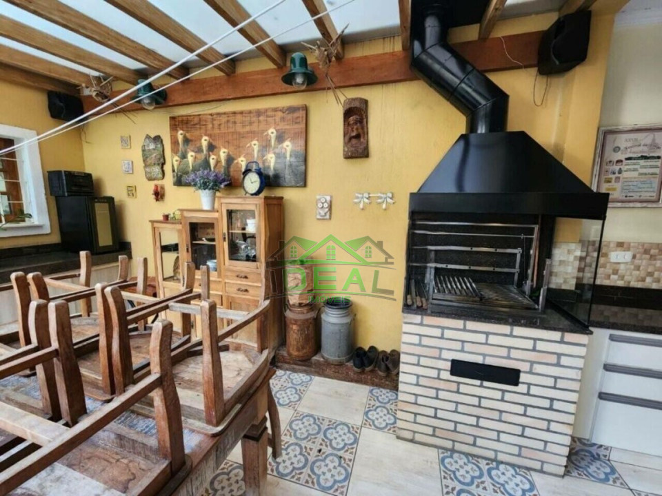 Venda Casa no Sumaré, 2 dorm, 2 suítes, 2 vagas, 160m²