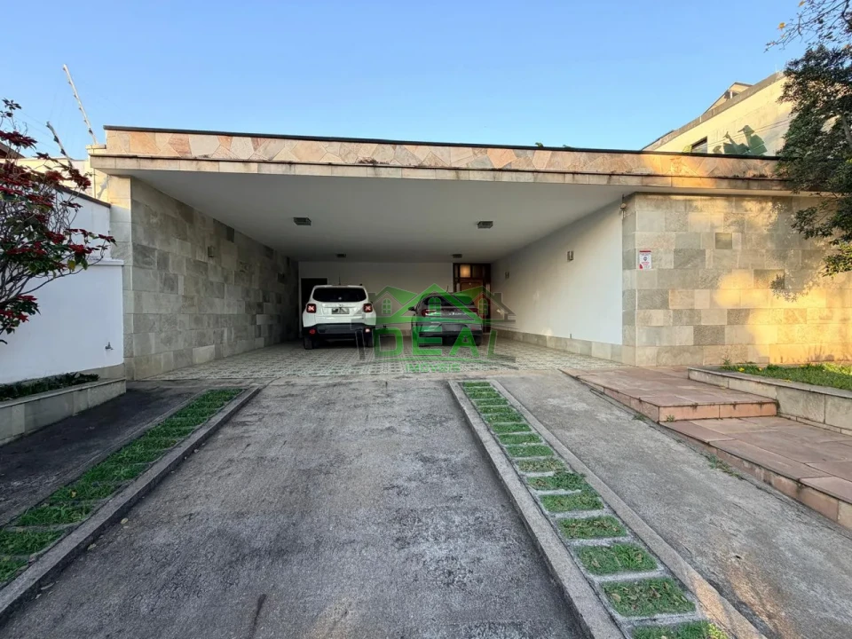 Sobrado para Venda no Alto da Lapa, Rua Tranquila e Arborizada