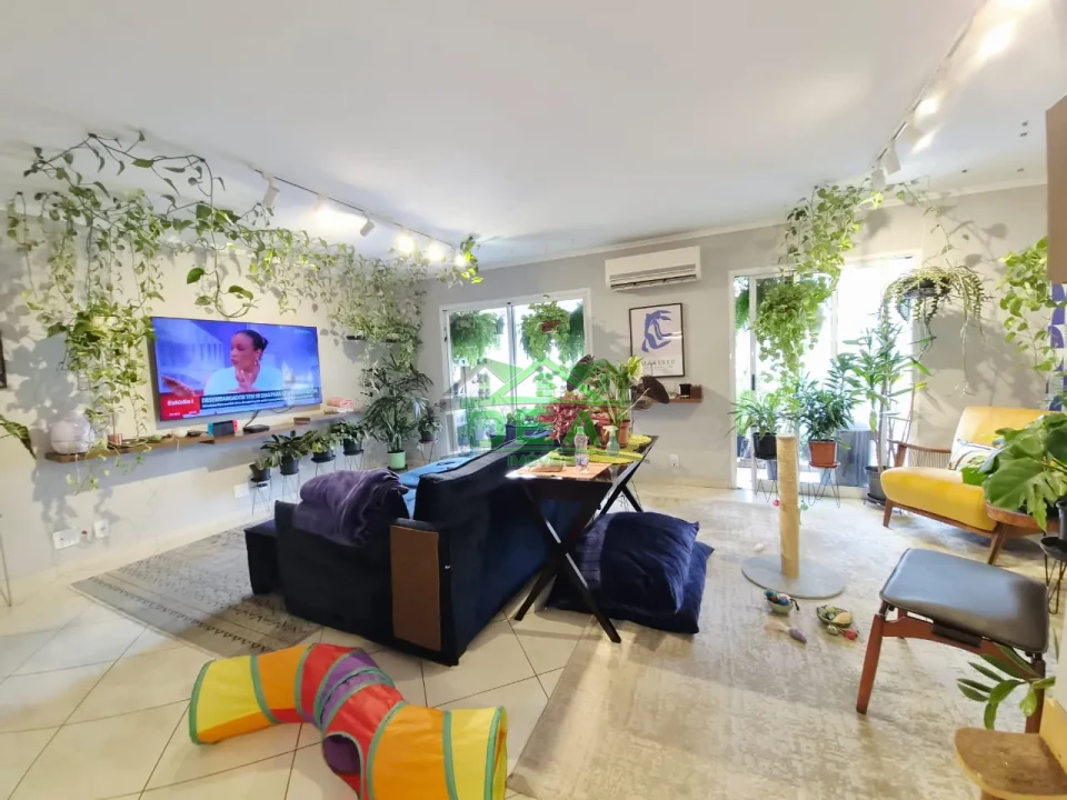 Apartamento a venda com 3 dormitórios , sendo 2 suítes, 3 vagas