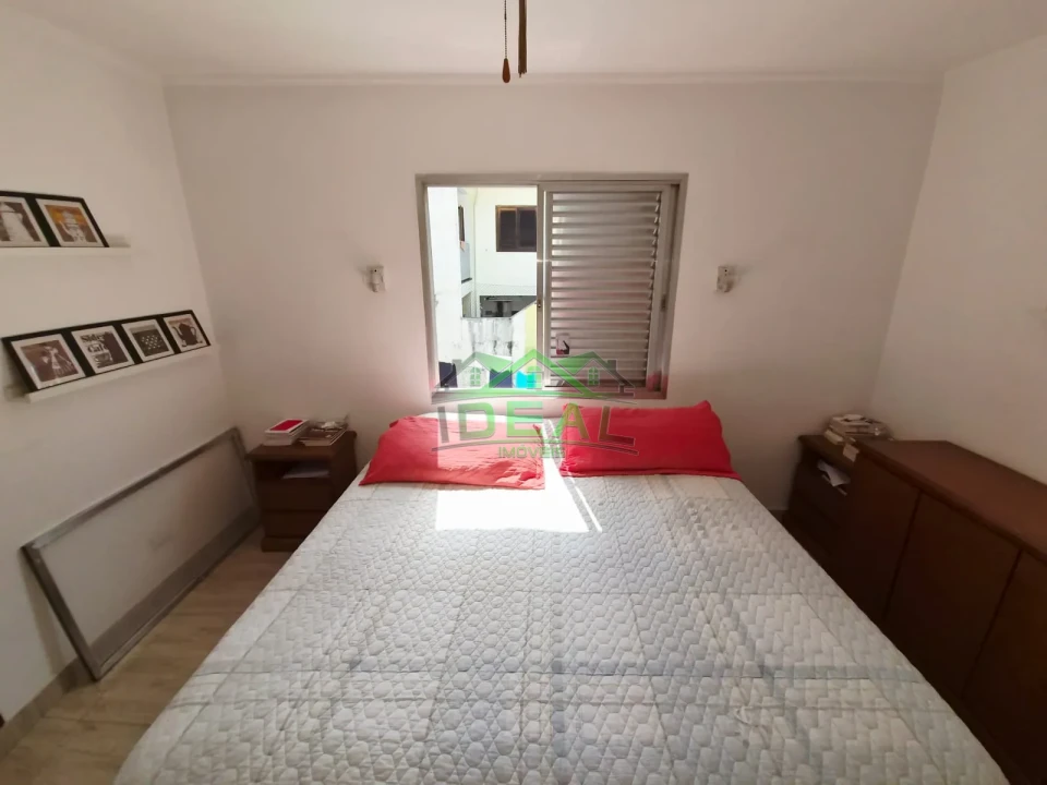 Casa Térrea a Venda- 4 Dormitórios sendo 1 suíte-2 vagas de garagem