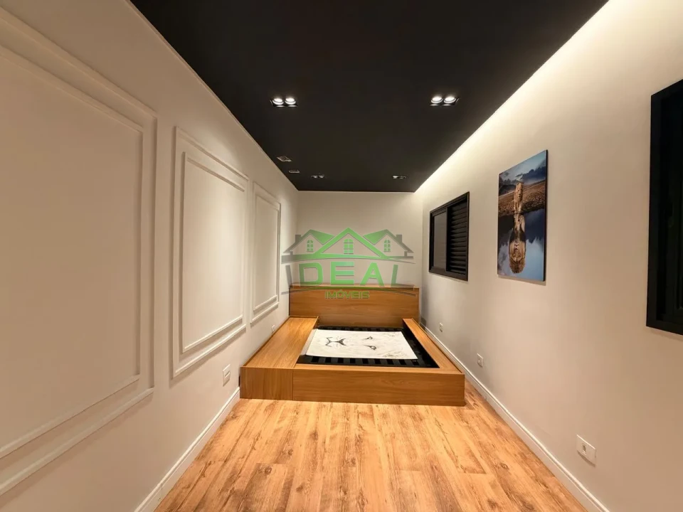 Sobrado Triplex com Pé-Direito Alto, Escritório e Terraço Gourmet no Alto da Lapa