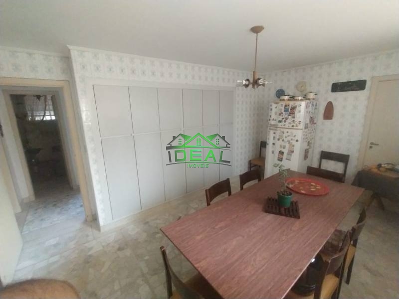 Casa (Sobrado) para Venda, 3 dorm(s), 1 suite(s), 6 vaga(s), 290 m²
