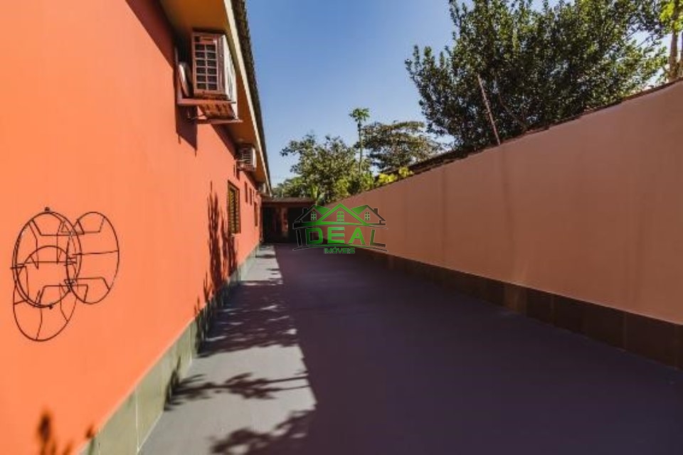 Casa térrea com 3 domitórios , 3 suíte, 5 vagas, 340 m, 627 m Imagens do imóveis Casa térrea com 3 domitórios , 3 suíte, 5 vagas, 340 m, 627 m