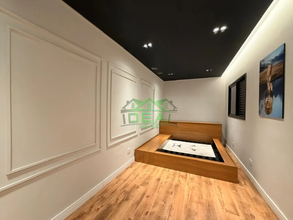Sobrado Triplex com Pé-Direito Alto, Escritório e Terraço Gourmet no Alto da Lapa