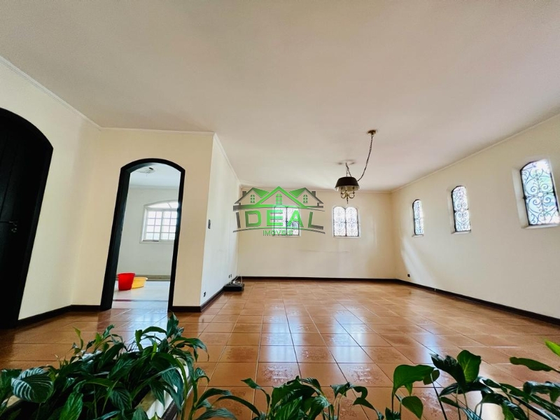 Casa Térrea para Locação no Boaçava, 4 suítes, 3 vagas, 327 m, 773 m