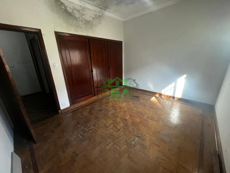 Casa Térrea à Venda para Reforma em Localização Privilegiada | 650 m²