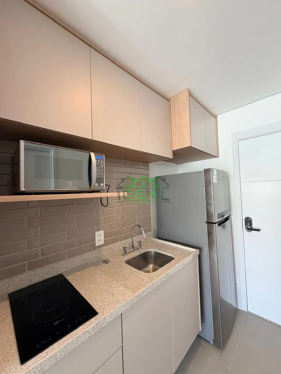 Studio para Locação na Vila Madalena, Em frente ao Metro e Lazer Completo