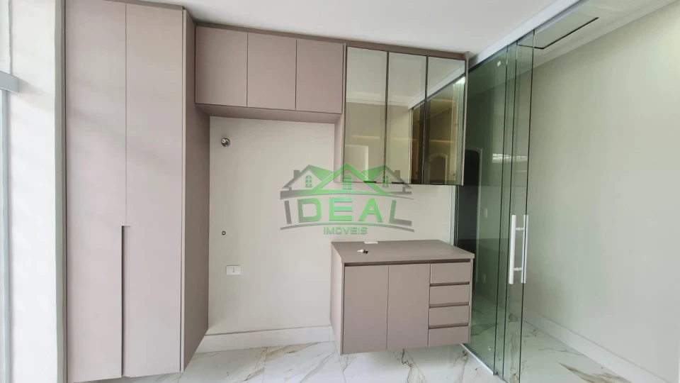 Imagens do imóveis Excelente Casa Térrea , Totalmente Reformada, 3 Suítes,4 vagas