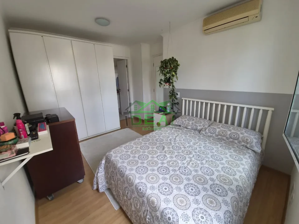 Apartamento a venda com 3 dormitórios , sendo 2 suítes, 3 vagas