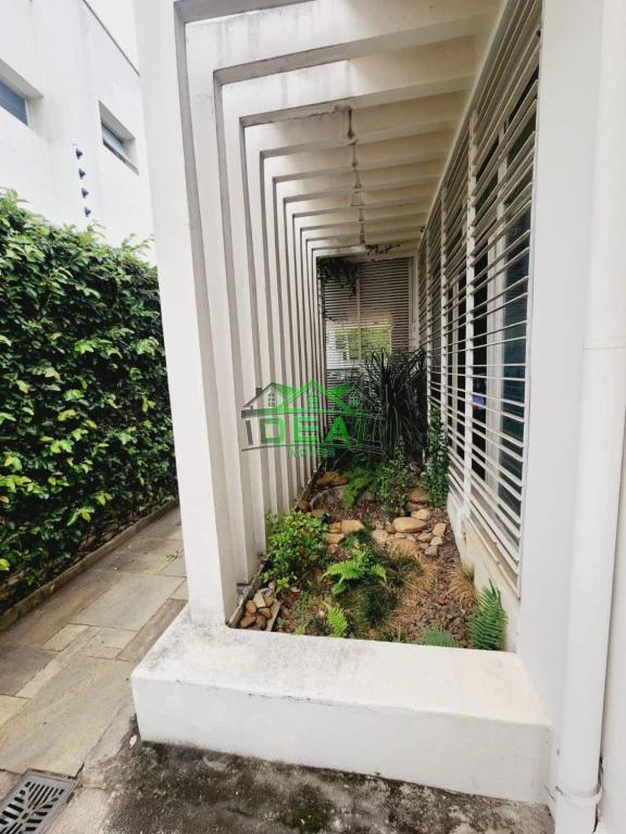 Casa Térrea para Venda no Alto da Lapa, bem localizada e rua arborizada Imagens do imóveis Casa Térrea para Venda no Alto da Lapa, bem localizada e rua arborizada